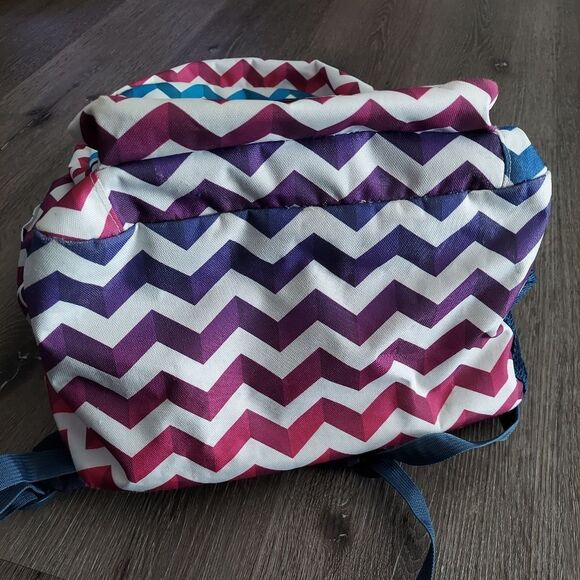 JanSport Big Student CHEVRON Large Backpack Bookbag - Picture 4 of 13